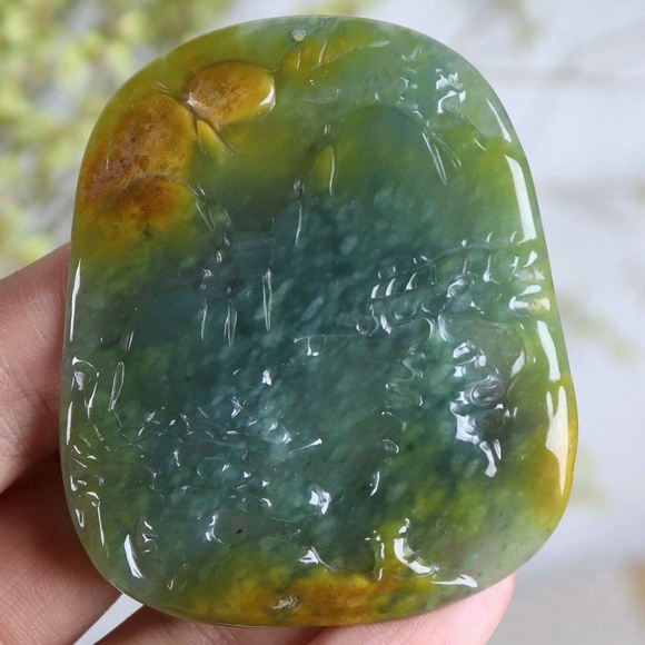 Certified green yellow 100% Natural A Jade jadeite landscape Pendant - Picture 8 of 12